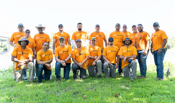 Group of KC Spire Employees volunteering