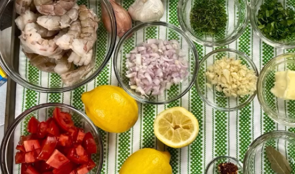 Image of shrimp and vegetables