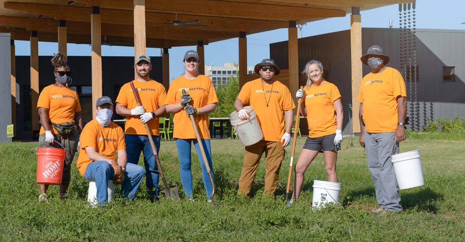 Spire employees during day for good volunteer
