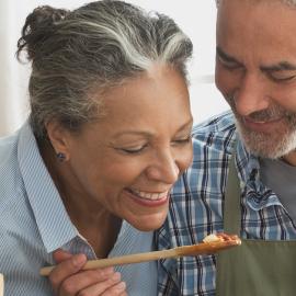 Image of: couple cooking in the kitchen